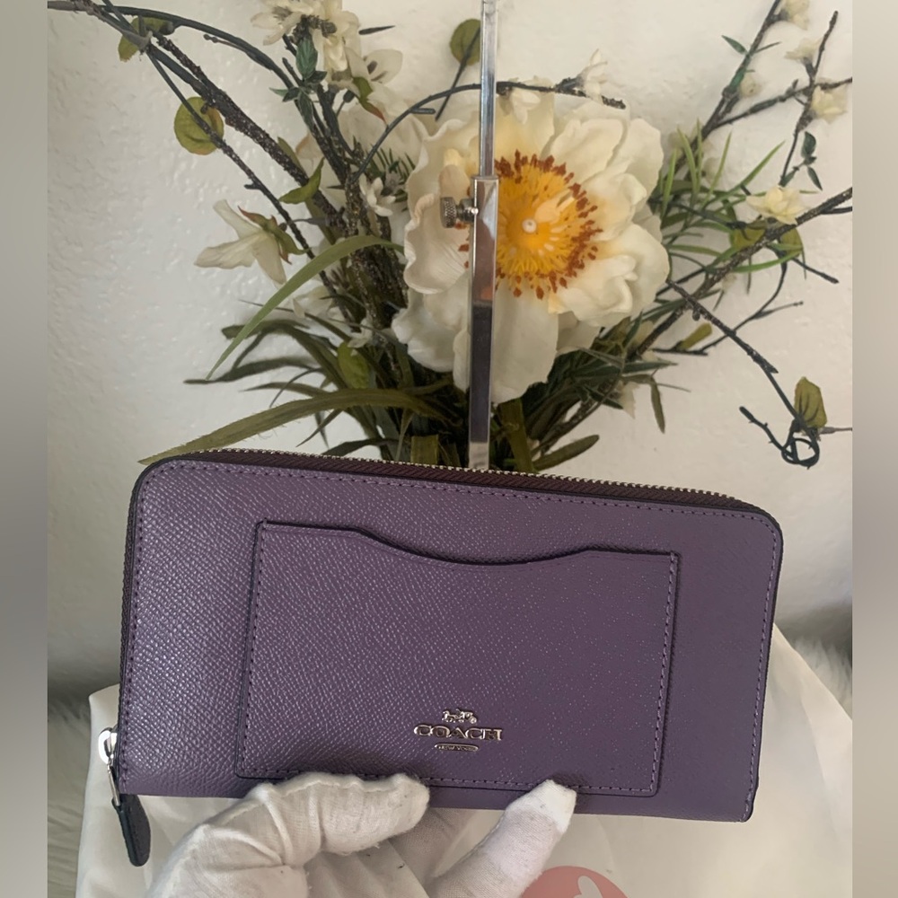 Coach Accordion Zip Around Lavender Wallet